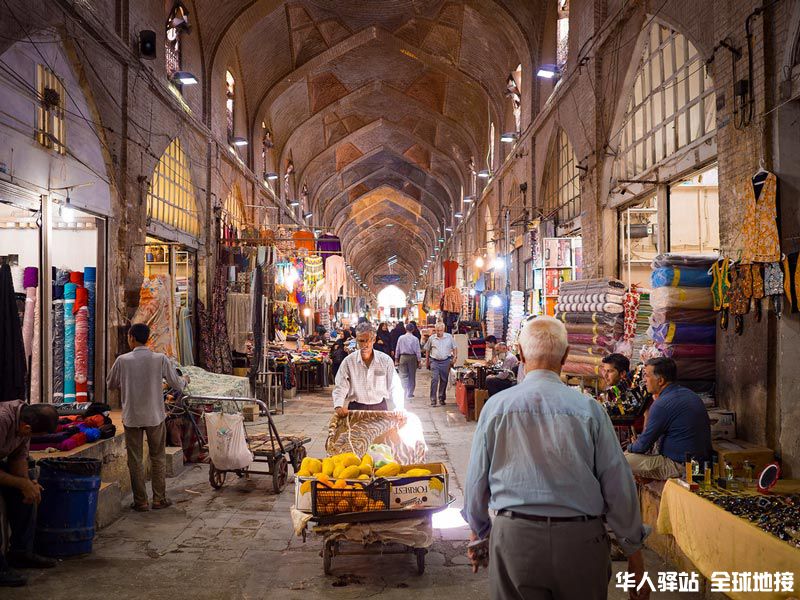 Vakil-Bazaar-设拉子.jpg